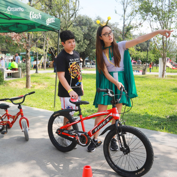 Actividades en bicicleta para niños en La Alameda