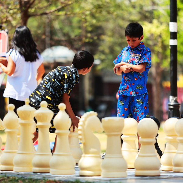 Ajedrez en La Alameda Mariano Escobedo