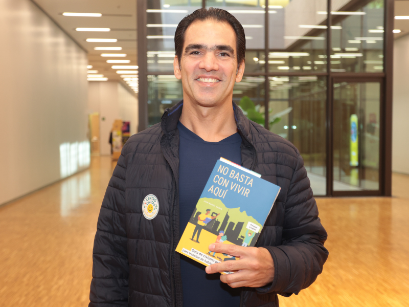 libro-no-basta-con-venir-aqui-6