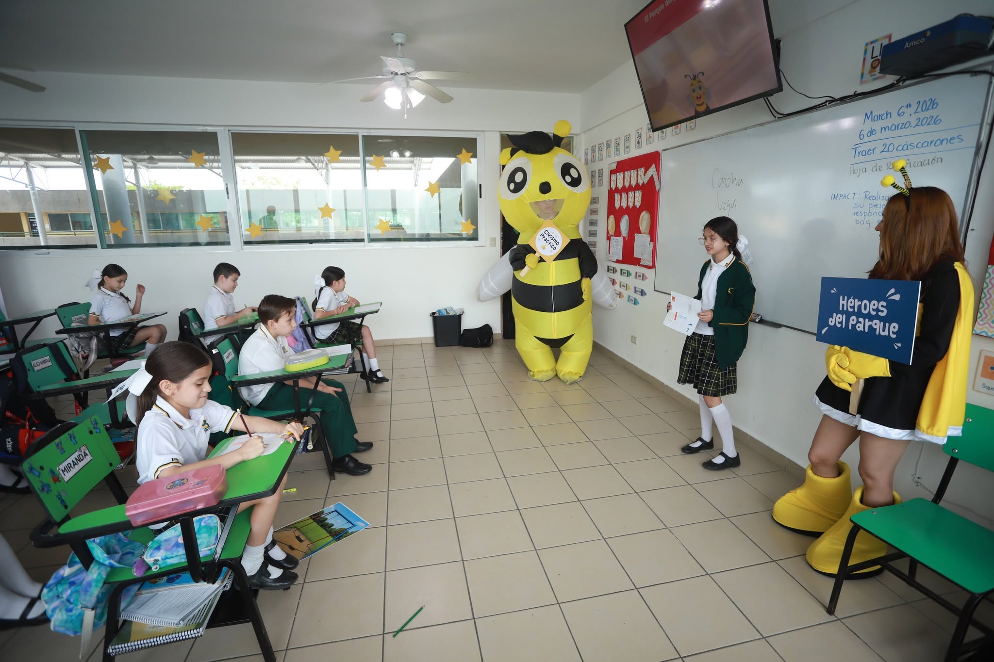 Taller de civismo Héroes del Parque para escuelas