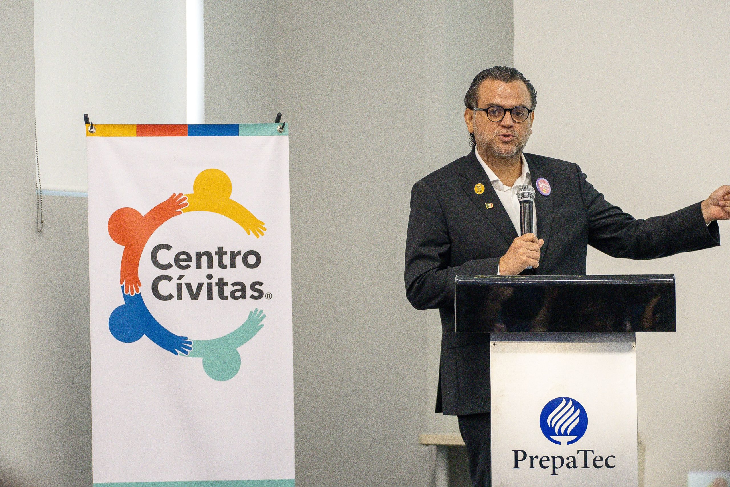 Sesión del Taller de Civismo Práctico en Prepa Tec
