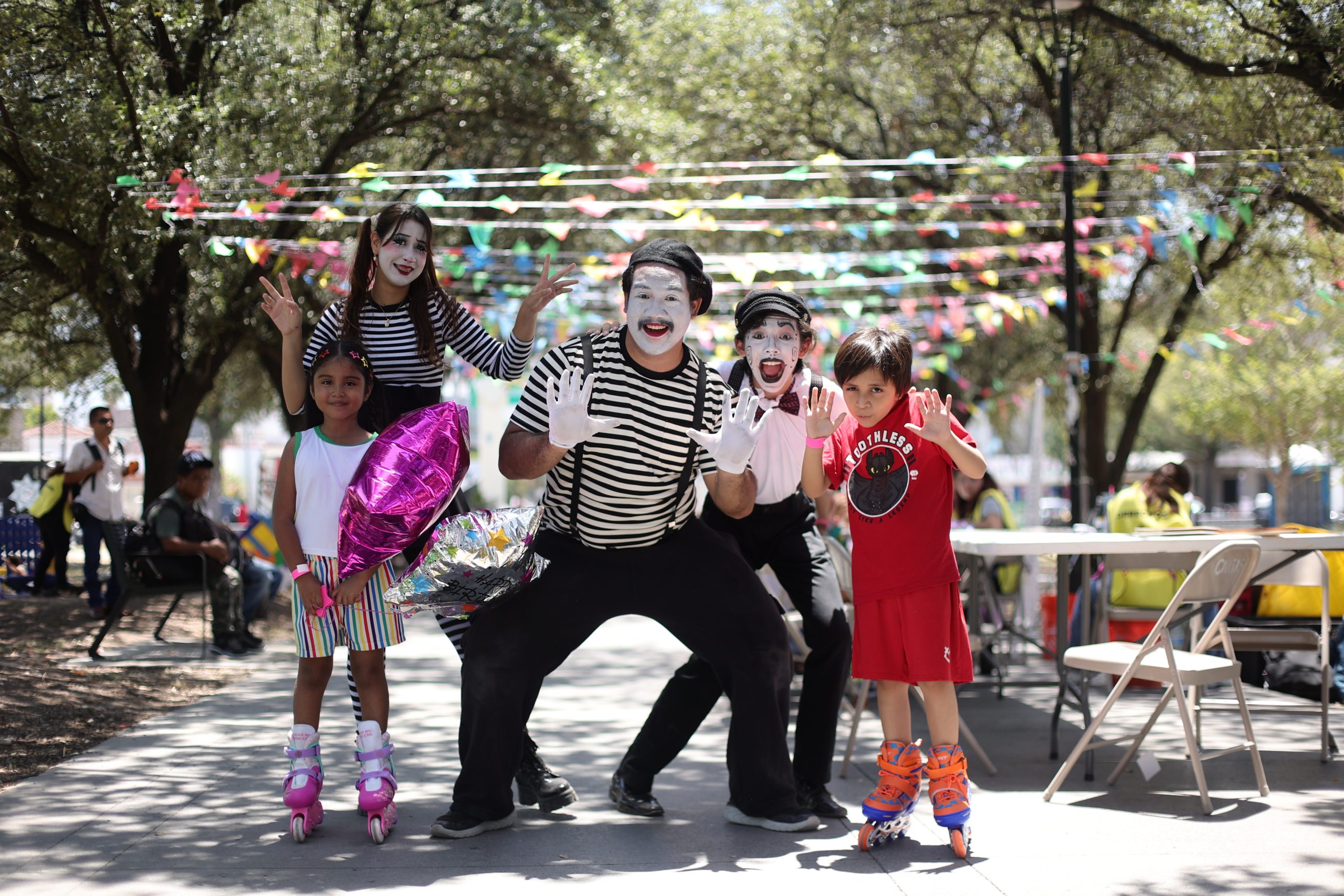 Familias en la Alameda de Monterrey durante Alameda de Pinta, agosto 2026